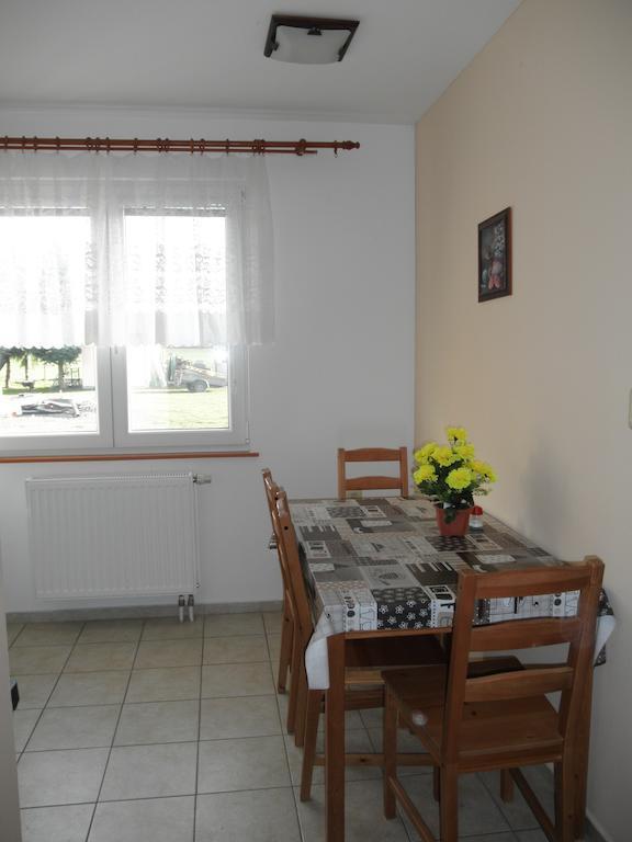 伊万娜公寓式酒店 Valašské Meziříčí 客房 照片